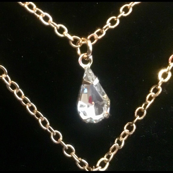 🥳SOLD! BNWT TRIPLE LAYER CRYSTAL BOHO NECKLACE - Picture 3 of 5